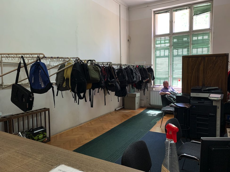 Srbija, istorija i školovanje: Pet zanimljivosti iz skoro vek duge istorije Univerzitetske biblioteke u Beogradu 15 Garderoba