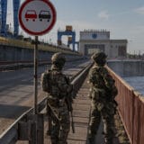RSE: Ruski zvaničnik u Hersonu zabranio Ukrajincima da beže u ukrajinske regione 8