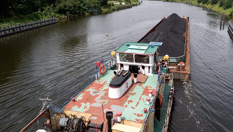 Rast izvoza 30 odsto, a uvoza 48 odsto, deficit udvostručen 1