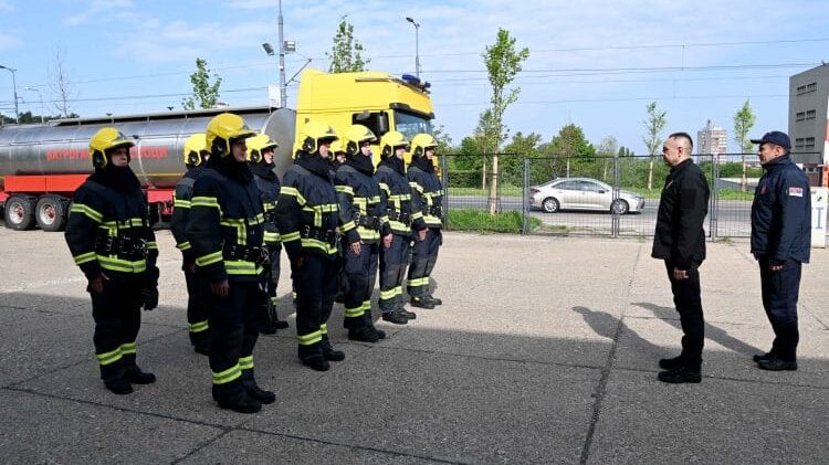 Vulin poručio građanima da paze da ne izazovu požare na izletištima 1