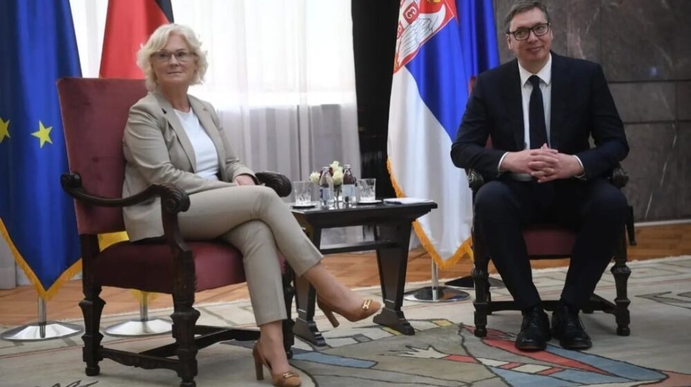Nemačka ministarka pohvalila Beograd zbog stava prema ratu u Ukrajini: "Srbija se nije sakrila" 1