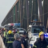 Nesreća na Pančevačkom mostu: Dve osobe poginule pri padu sa mosta (VIDEO,FOTO) 4