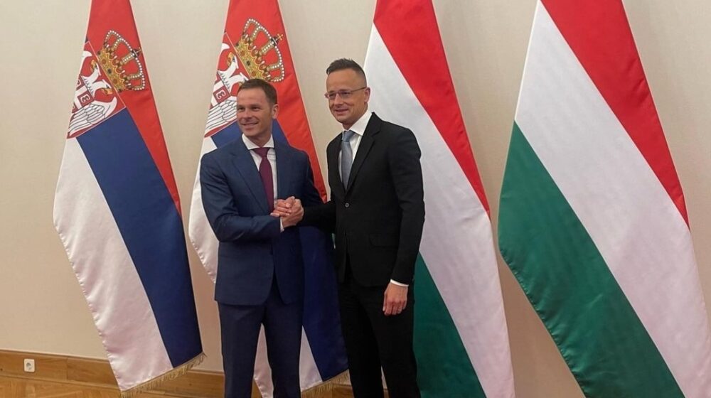 Mali i Sijarto danas o energetici 1