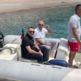 “Da li je Vulin, koga je odavno trebalo proglasiti nepoželjnim u Crnoj Gori, platio boravišnu taksu? “ 15