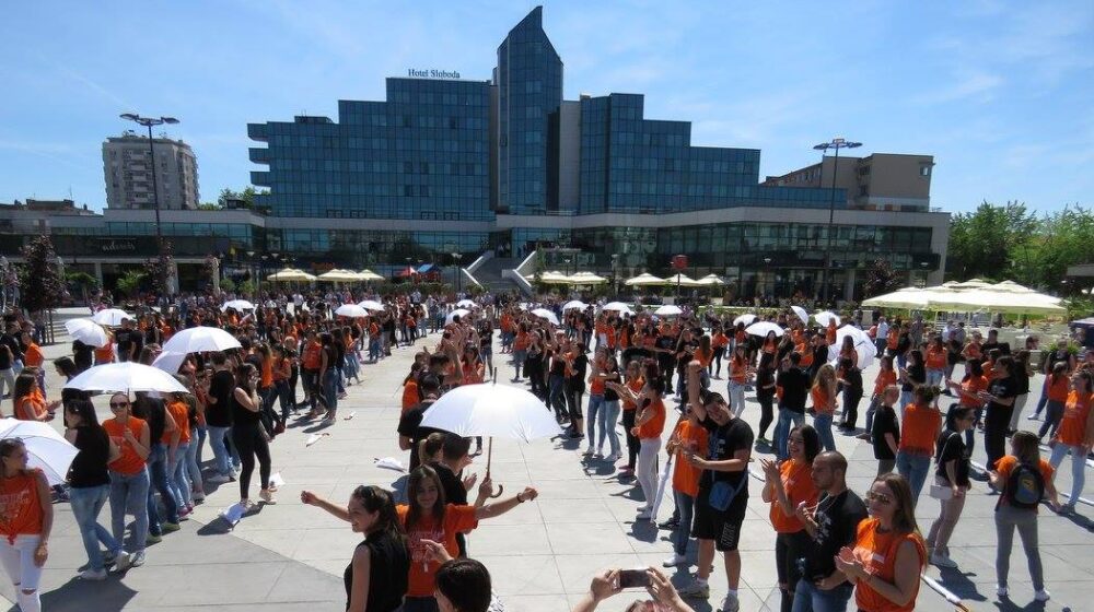 U Šapcu privremena zabrana saobraćaja zbog maturantske parade 1