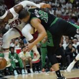 Boston pobedio Majami i došao na korak do finala NBA lige 5