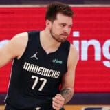 Dončić sam protiv "braće" 3