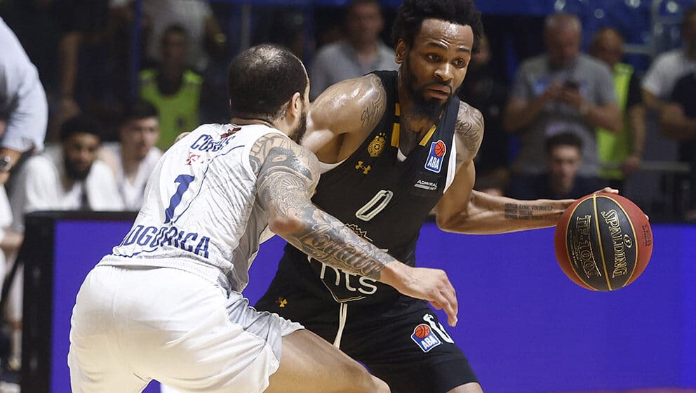 Samopouzdanje crno-belih do plafona 1