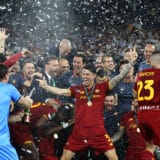 Roma osvojila pehar "za siromašne" 5