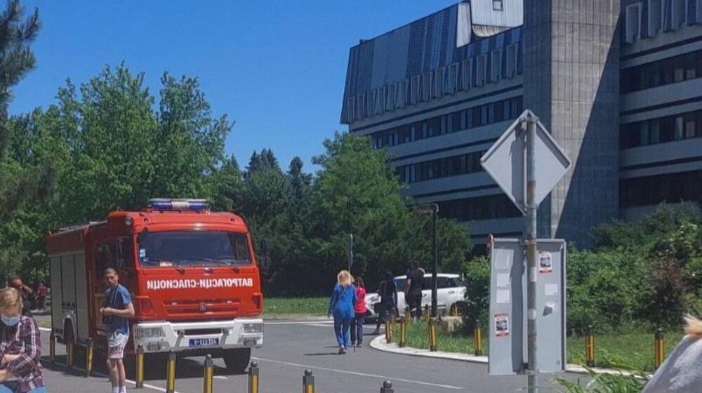 Nove dojave o bombama u Beogradu: Pretnje stigle bolnicama, školama i visokoškolskim ustanovama 1