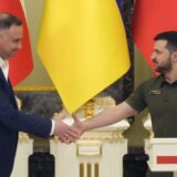 Rusija vrši ofanzivu na Donbas dok je poljski predsednik u Kijevu 12