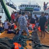 U požaru na trajektu na Filipinima 120 ljudi spaseno, sedam izgubilo život 11