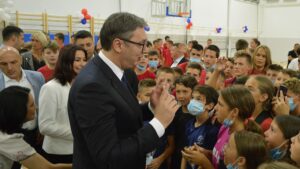 Mala istorija njegovih velikih laži 3