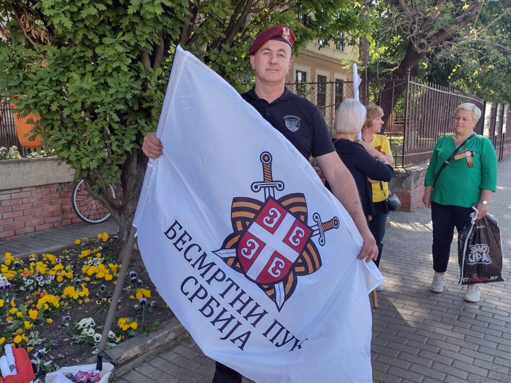 U Kragujevcu održana šetnja „Besmrtnog puka” bez ideoloških obeležja, Putinovih fotografija i Z 2