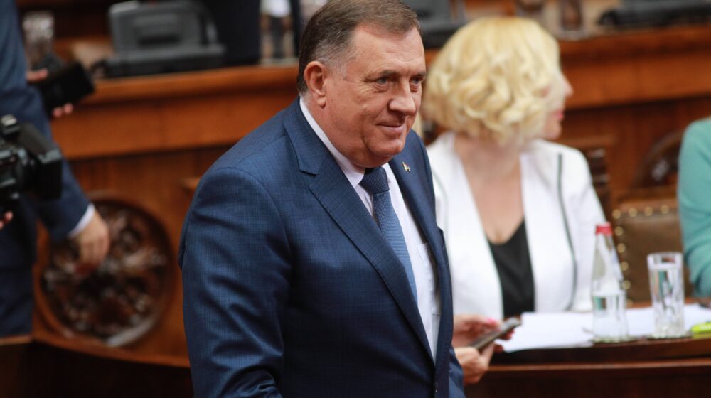 Vlada Republike Srpske povukla iz parlamentarne procedure neustavni zakon o nepokretnoj imovini 1