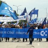 Sindikalisti iz cele Srbije na protestu u Leskovcu poručili da neće više da ćute 11