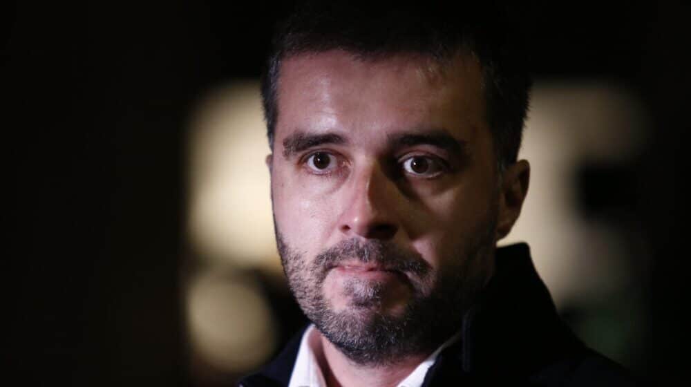 Suđenje Savi Manojloviću zbog protesta ispred Palate Srbije počinje sutra 1