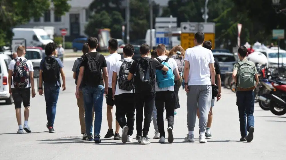 Batut: U Srbiji 2019. godine drogu probalo 8,6 odsto učenika starih 16 godina 1