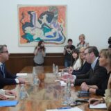 Vučić na sastanku sa Bramercom: Srbija pitanje nestalih shvata izuzetno ozbiljno 6