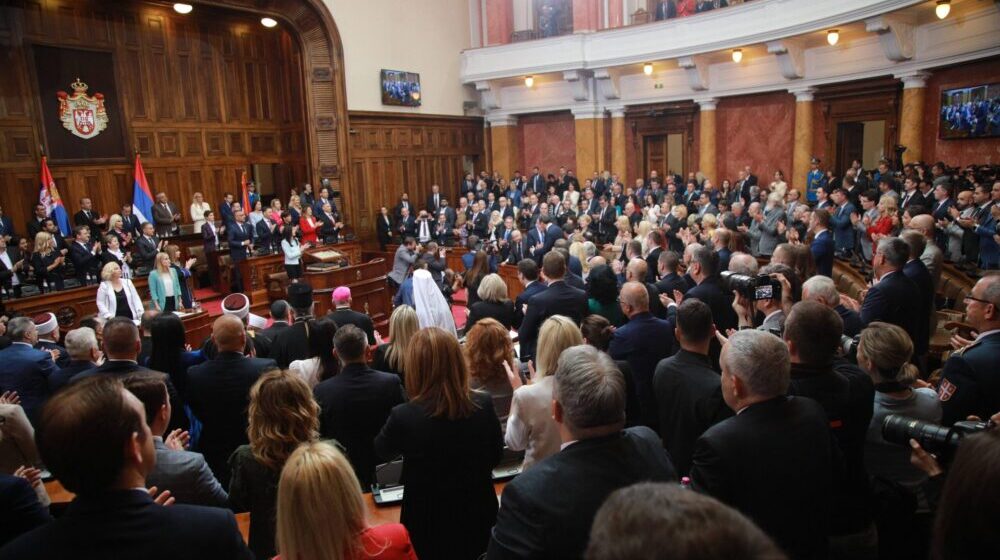 Transparentnost Srbija: Rebalans budžeta povećava prihode parlamentarnih stranaka 1