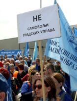 Sindikalisti iz cele Srbije na protestu u Leskovcu poručili da neće više da ćute 8