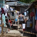 "Da me hoće Gospod pa da umrem, da se ne mučim više": Život u bedi meštana Laloša, nedaleko od Bosilegrada, najvećem getu u Srbiji 9