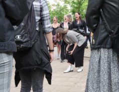 Više od 50 žena vrištalo danas na tri lokacije u Beogradu (FOTO) 6