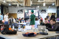 Drugi dan_atmosfera sa gejm-džema_foto Marko Risović Završen M3 gejming vikend: Kreativnost, podrška i timski duh kao ključ za uspeh 6