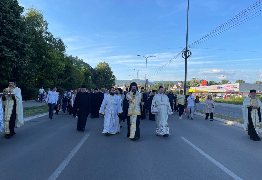 Litija u čast Svetog Vasilija koji je “spasio” Duvanište od kasetnih bombi 4 Litija u čast Svetog Vasilija koji je “spasio” Duvanište od kasetnih bombi 4