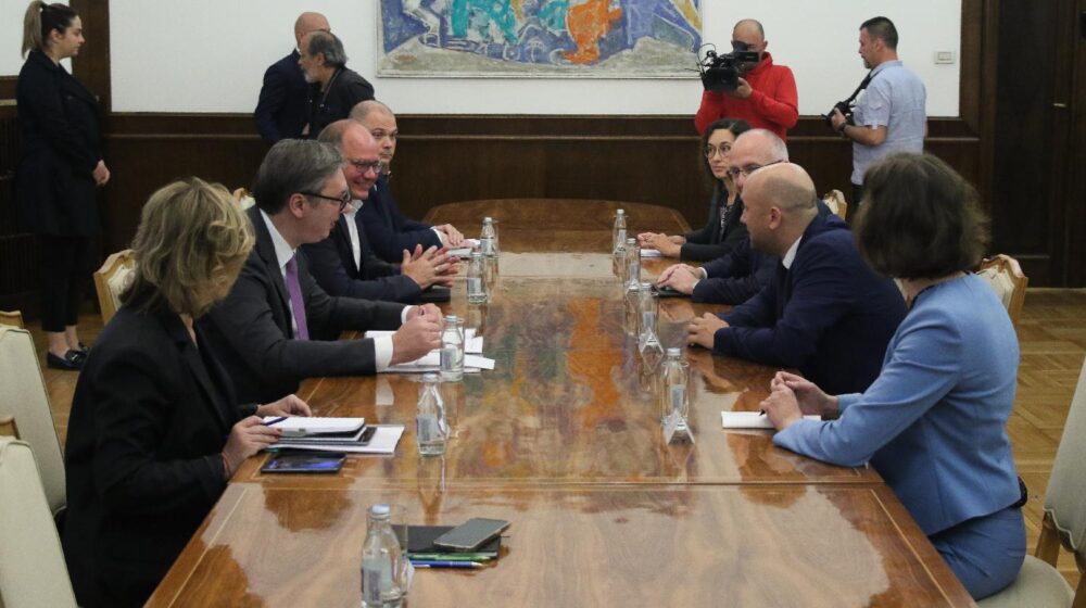 Vučić sa Saracinom: Srbija nastavlja evropski put 1