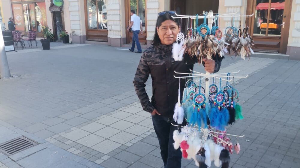 Indijanac iz Bolivije atrakcija šabačkog Bazara: "Hvatač snova" protiv noćnih mora 1