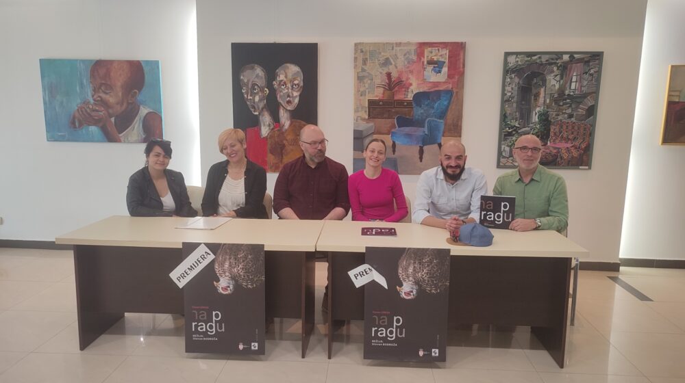 Novi Pazar: Premijera predstave “Na pragu” 1