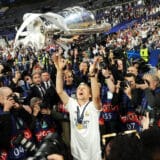 Realov prsten nedodirljivosti u Parizu 11