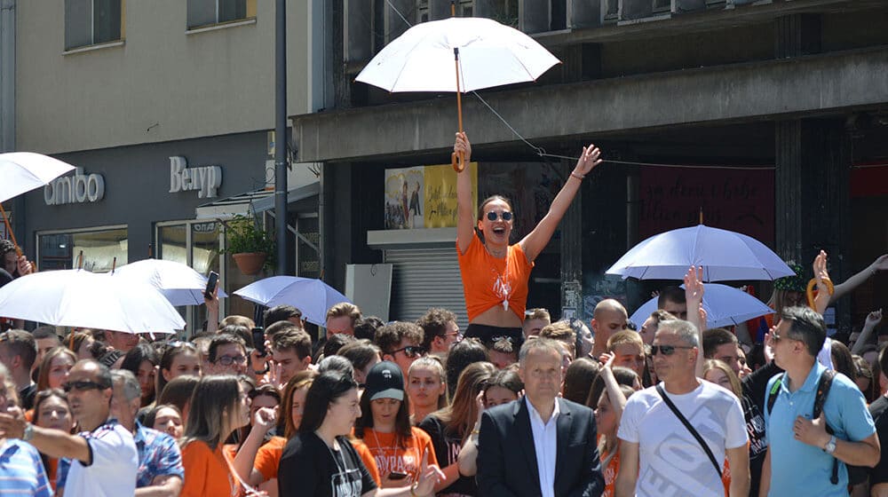 Plesom sa Evropom i užički maturanti obeležili kraj srednjoškolskog obrazovanja (FOTO/VIDEO) 1