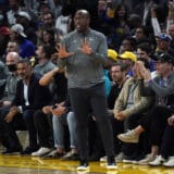 Sakramento Kingsi izabrali Majka Brauna za rešenje na klupi 2