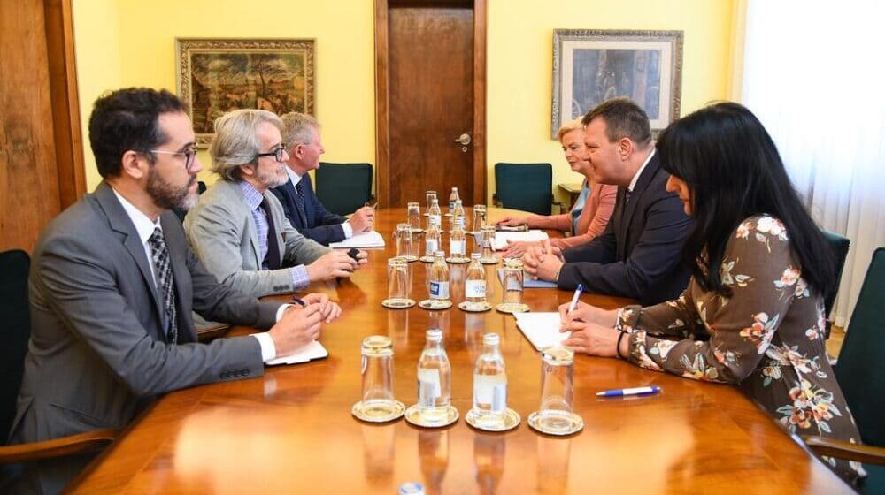 Održan sastanak pokrajinskog premijera Mirovića i novog ambasadora Brazila 1