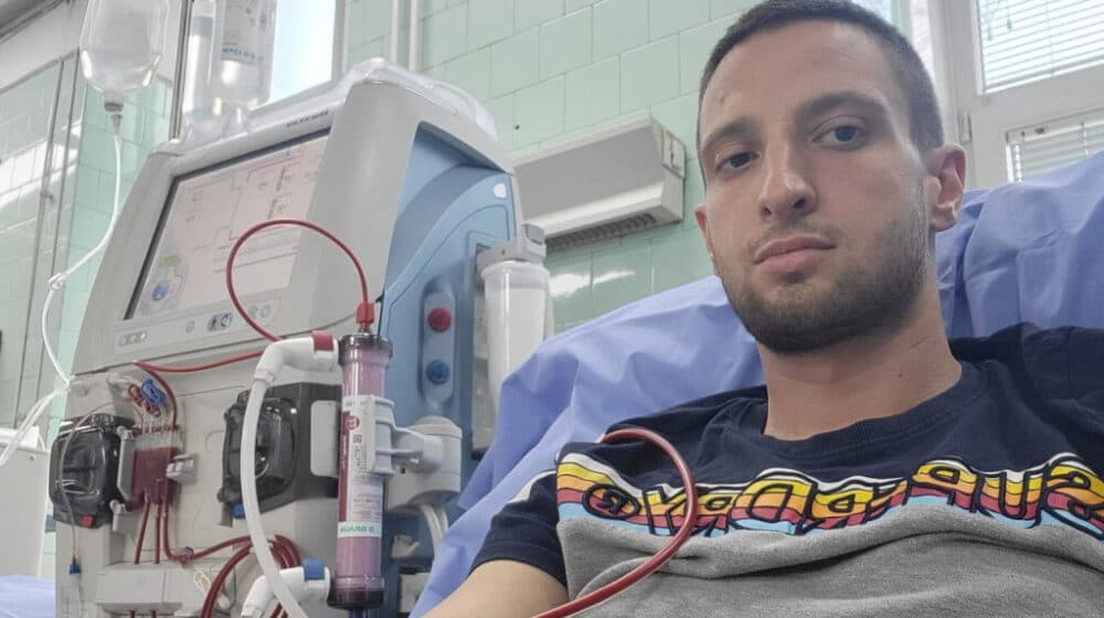 Momčilo je pre samo dve godine živeo kao i svi njegovi drugovi, ali jedna noć mu je iz korena promenila život 1