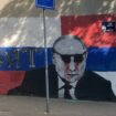 Putin (na muralu) dobio naočare ispod kojih "curi krv" (FOTO) 20