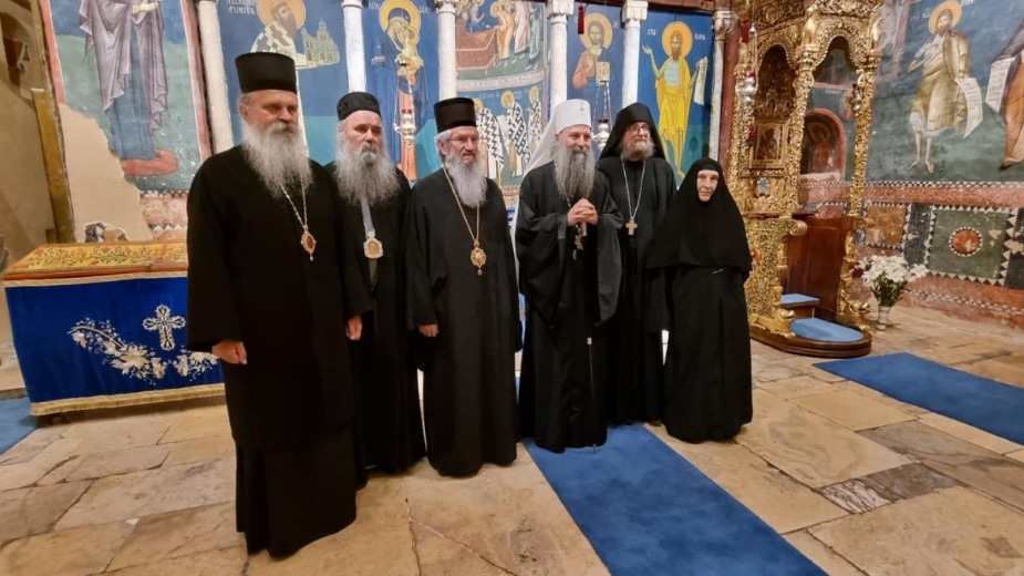 Patrijarh Porfirije u Pećkoj Patrijaršiji: Opet smo došli kući (VIDEO) 1