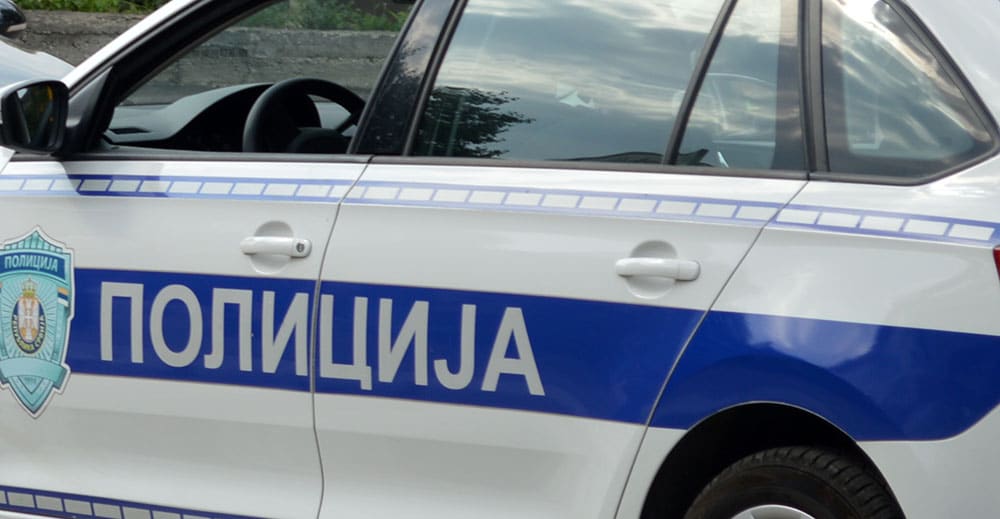 Policija uhapsila crngorskog državljanina zbog sumnje da je krijumčario srebro i firmiranu robu 1