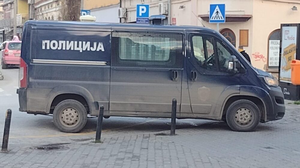 Kragujevačka policija traga za muškarcem koji je ranio svoju suprugu, pa pobegao 1