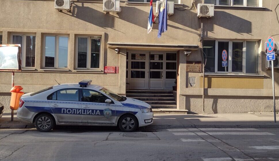 Posle celodnevne potere uhapšen Kragujevčanin koji je pucao u suprugu, koja je u kritičnom stanju 1