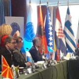 Vučić: Potrebno prihvatiti inicijativu Makrona o kreiranju nove političke zajednice kako bi se čuo glas regiona 10