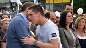 Mala istorija njegovih velikih laži 5