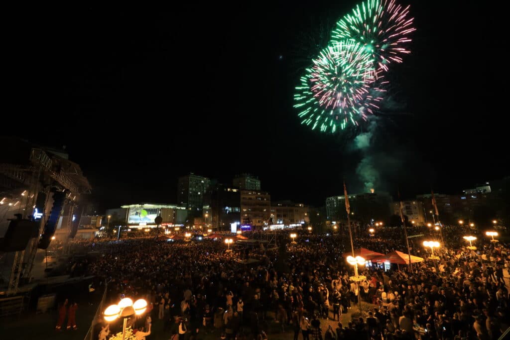 Koncert „Smaka” u Kragujevcu oduševio više od 30.000 ljudi 2