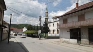 Politička "ćorava kutija" i bokserski "ring" u Velikom Trnovcu 2 Politička "ćorava kutija" i bokserski "ring" u Velikom Trnovcu 2