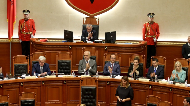 Albanski parlament neće razmatrati rezoluciju o genocidu u Srebrenici 1