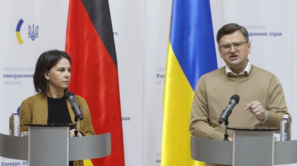 Nemačka ministarka otvorila ambasadu u Kijevu 1