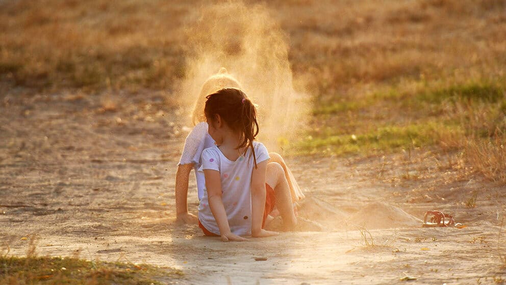 Hrvatski usvojitelji posle šest meseci zajedno s decom stigli iz Zambije u Ljubljanu 1