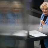 Nemačka ministarka odbrane sutra dolazi u Beograd 5